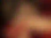 La padrona vivian si strofina un dildo bianco dappertutto e lo intrappola tra le sue meravigliose gambe lunghe, indossando questo splendido paio di calze grigie con cuciture a finta giarrettiera, collant fantasia, guanti di raso e tacchi a spillo.