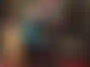 Dominazione con strapon in pvc, pantaloni di raso blu lucido. Goditi un bel pegging duro che ti farà venire sugli stivali della padrona.