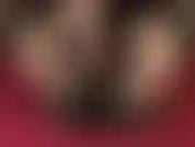 Piedi nudi, archi plantari alti, dita dei piedi dipinte di rosso, peeptoes, sega coi tacchi, sega con le mani, sega coi piedi - mungere il cazzo con tacchi, guanti, mani e piedi in questa rara clip con unghie dei piedi dipinte.