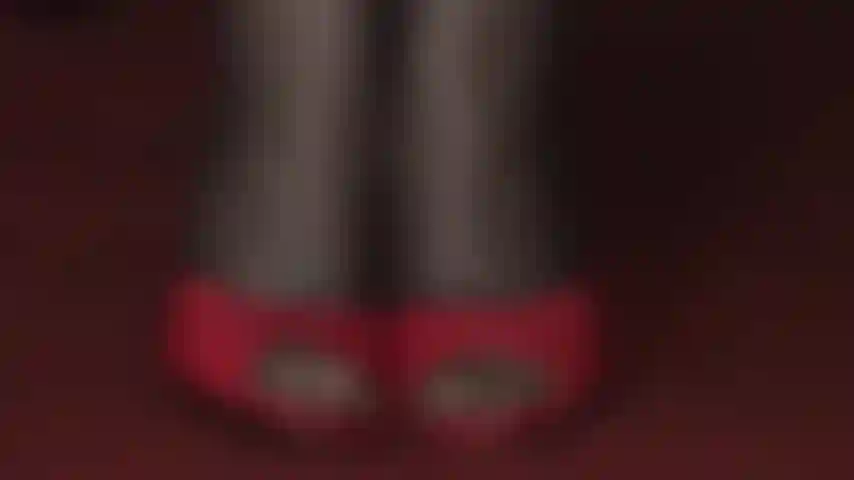 Il tuo punto debole sono i collant a strati e le punte di nylon che si muovono nelle scarpe con i tacchi alti.