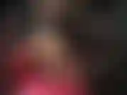 Lavoro con i tacchi alti: la padrona è vestita con una bella camicetta bianca, un blazer di pelle e una minigonna e si prende cura del tuo cazzo pulsante. Tutto ciò di cui hai bisogno sono quei tacchi sexy che ti fanno uscire tutto quello sperma.