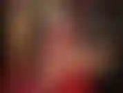 Con calze di nylon nere vintage e giarrettiere, che stuzzicano il perfetto sedere rotondo della padrona e le sue sexy suole di nylon.