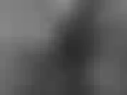 Mi schizzi sotto la doccia.