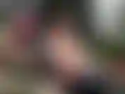 Bubblegum e sperma. Gioco all'aperto con video a 60 fps. Mastico una gomma e mi masturbo. Feticista delle bolle.