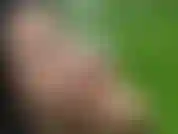 La dea fuma al parco. Realizzo clip personalizzati: fetish-outdoor-solo-ragazzo/ragazza. Chiedimi una clip personalizzata.