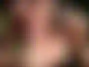 Ragazzo/ragazza fanno un pompino in pov all'aperto con molly. Mi viene la sborra in bocca e ingoio. Adoro mangiare sperma e succhiare cazzi.