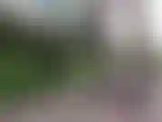 Cotta il cazzo con i tacchi. I tacchi a spillo schiacciano il mio mini giocattolo a 60 fps nel parco pubblico all'aperto.