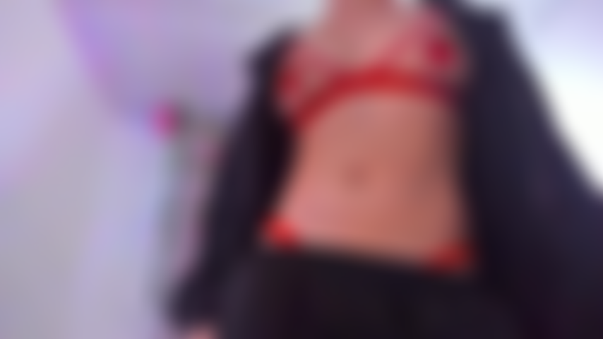 Un'adolescente che danza sensualmente per te.