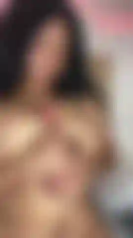 Titsjob succoso.