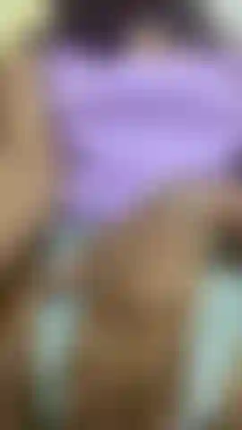 Strofinami e infilami le dita nella figa, amore.