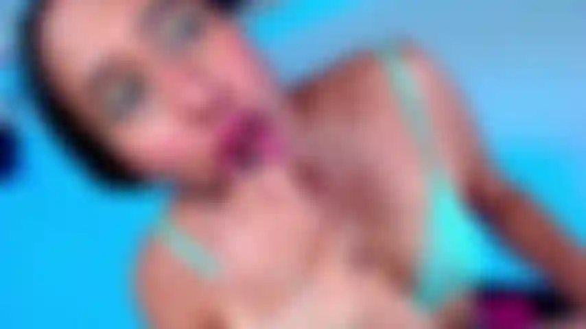 Mi lecco le dita dei piedi.