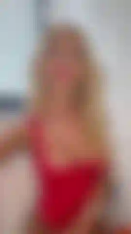 Fumo e gioco con le tette.