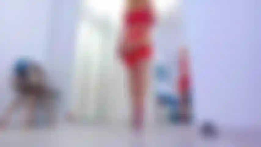 Oggi sono più giocosa del solito... Voglio che tu comandi ogni passo più umido!