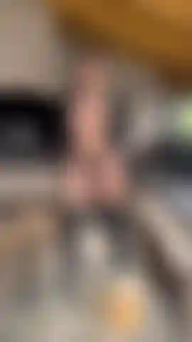 E se tu... Mi portassi proprio qui?