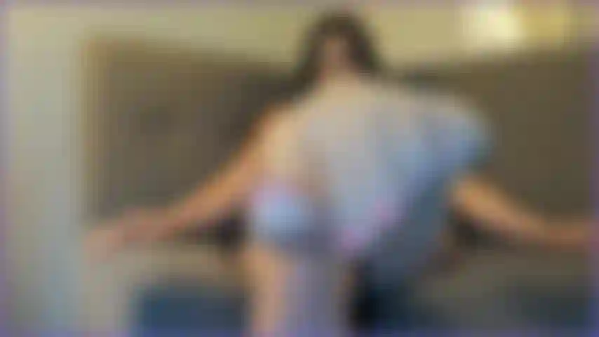 Che si masturba con i collant *versione integrale* e mi masturbo con le dita e la bacchetta finché i miei collant non sono bagnati fradici!!