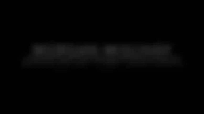 I miei pantaloni da yoga si girano su per il cavallo e il culo! Rende ancora più facile strofinare la mia figa succosa!