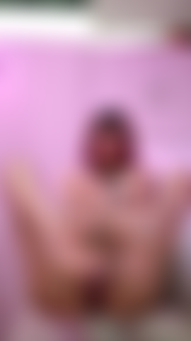 Feticista dei piedi con le calze.