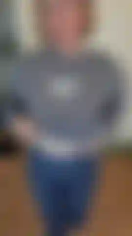 Guardami spogliarmi prima della doccia.