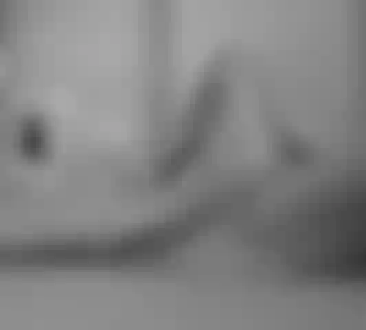 Guarda qualcuno che controlla le mie vibrazioni e mi fa venire forte.