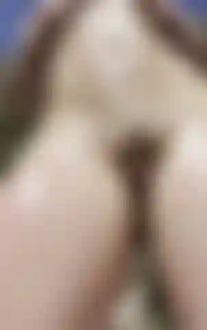 Full nude oil muscle worship flexing 😈  I just love flexing my thick muscular quads, calves, abs, biceps and getting a nice view of every inch of me. Smothering oil all over my rock hard body. Quad shaking, calf flexing and bending over to give you all the best angled views. Spreading my legs to get nice and low as i flex my pecs and biceps 🥵