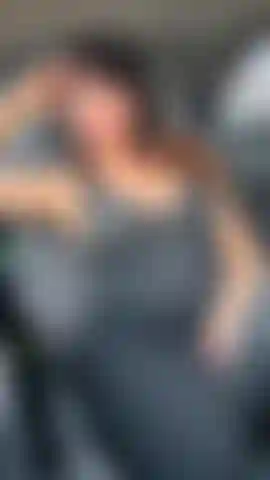 Your emails have me fucking 
My cunt  @ work in car.