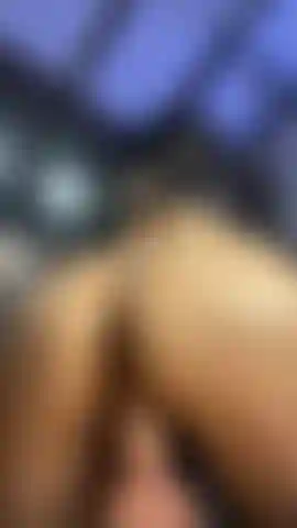 La mia figa esplode mentre ti guido!