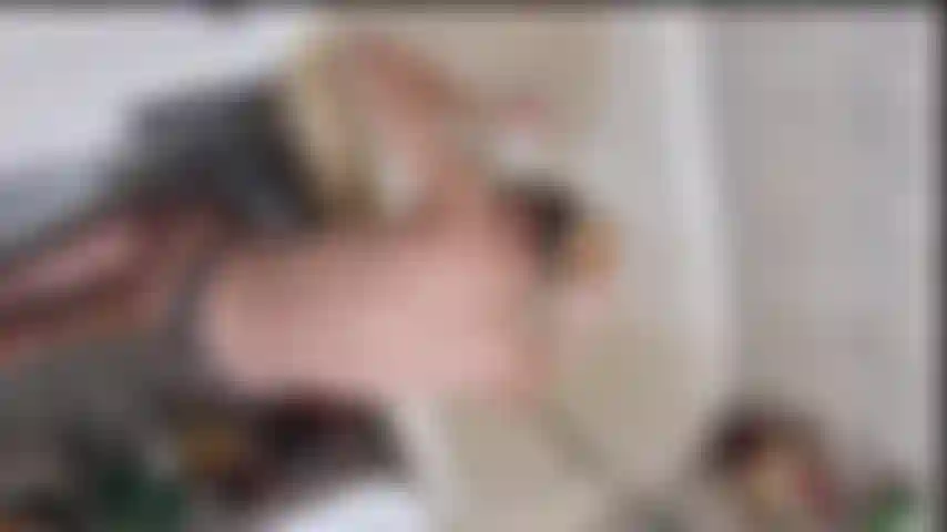 Feticista del lavaggio dei capelli.