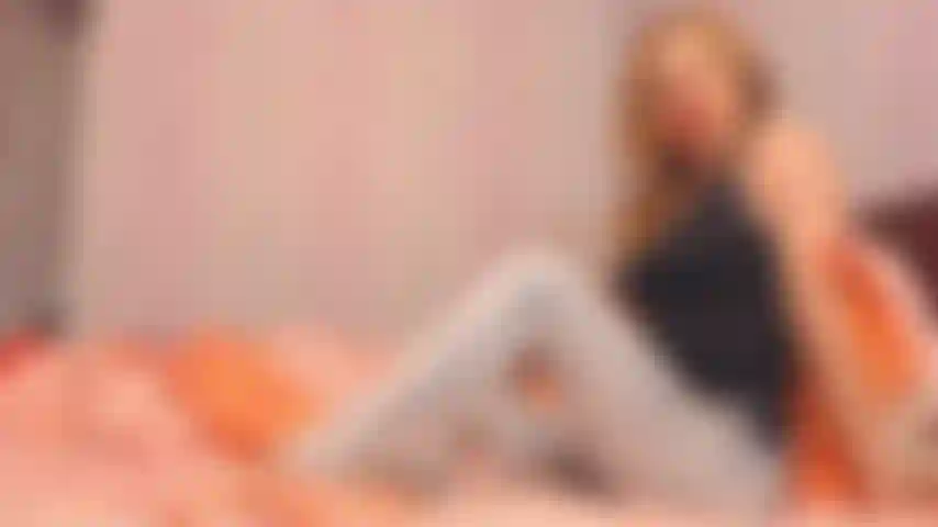 Una scoreggia, un feticismo dei jeans e della cintura.