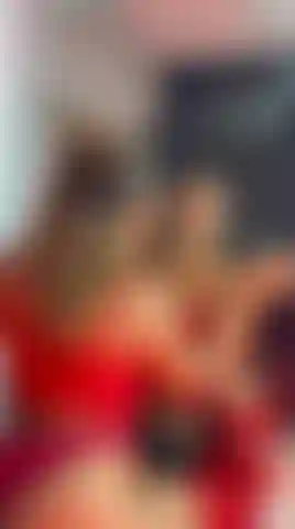 Welcome to my room... I'm sweet if you want me to be, but I can also be very dangerous.