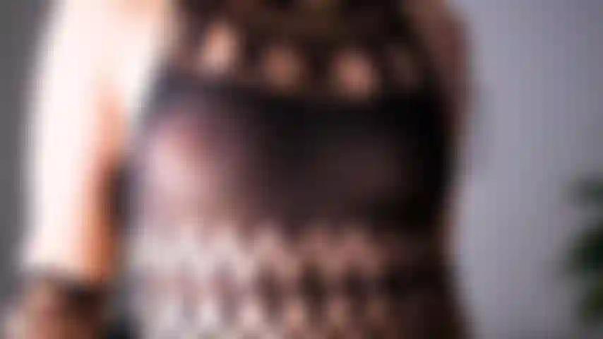 Diteggiatura calda nel mio culo.