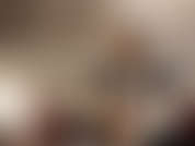 Hai mai ricevuto un pompino profondo e sciatto da una ragazza della galassia? Hai mai desiderato sentire una donna pericolosamente sensuale proveniente dallo spazio esterno che da piacere al tuo cazzo duro?