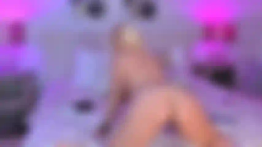 Ti metto la mia figa in faccia.