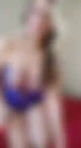 Guardami mentre mi penetro.,,,