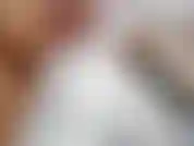 Molto latte nelle mie tette e capezzoli molto duri.... Spruzzo di latte mmmm.