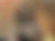 Ti prendo in giro e ti incoraggio alla follia a masturbarti con i miei grossi seni naturali.