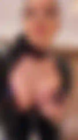 Seduzione in lattice (asmr).