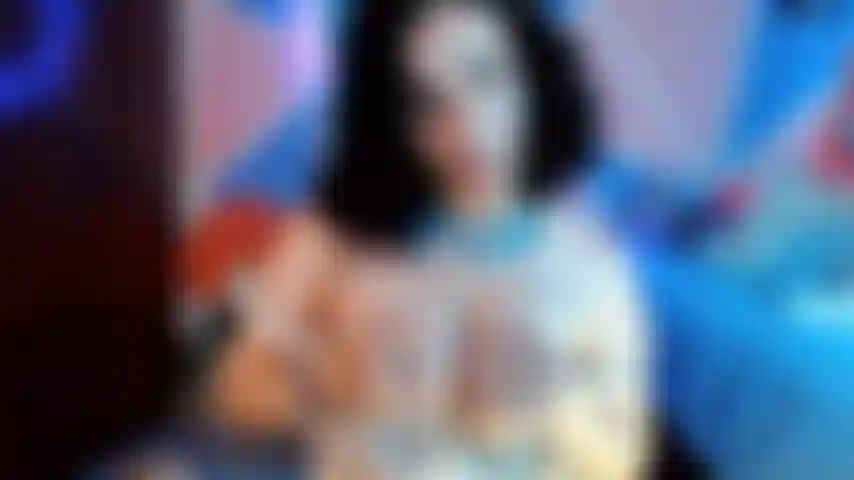 Scopami e fammi squirtare.