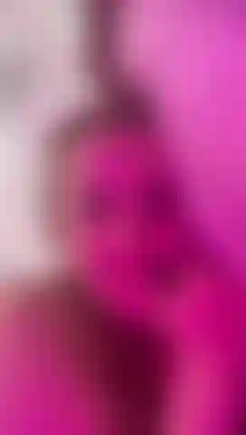 Sculacciata_nel_culo_e_fica_bagnata_gocciolante.