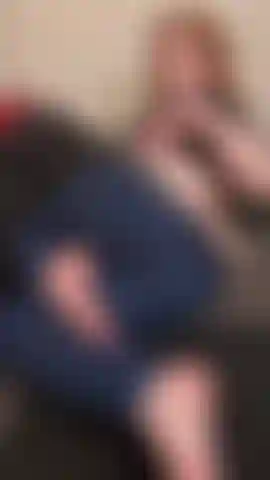 my shiny round ass is calling for your cock, come I need milk, I am desperate