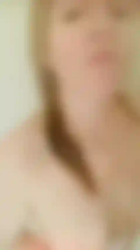 È l'ora della doccia: guardami mentre mi lavo i capelli e mi insapono le tette! Trim.874 Fa73d-4863-4181-862c-f8d377d5efe4.