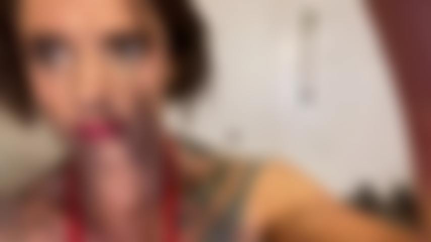 Clip bikini rosso.