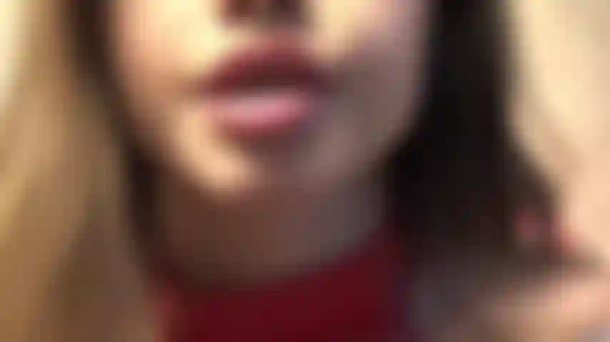 Sto sciogliendo la tua mente con le mie istruzioni per masturbarmi!