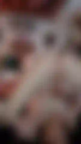 Masterbation, enorme sborrata e auto facciale.