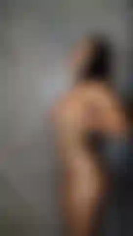 playing with my body!!!