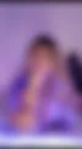 Nikol fa un pompino, deepthroad, cazzo di 25 cm.