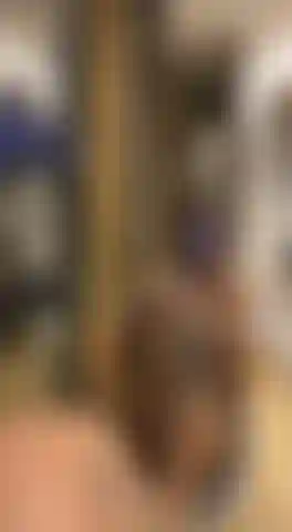 Scopo la mia dolce figa davanti allo specchio.