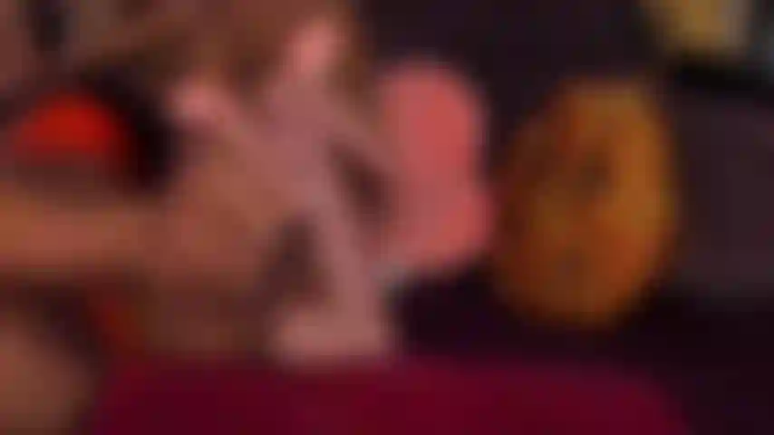 Schiava dei piedi joi.