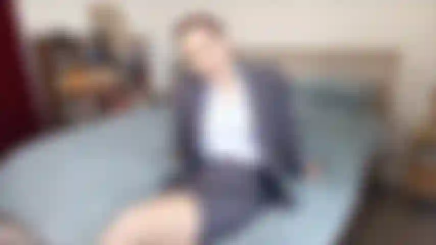 Dominatrice puttana prepotente: solo per inutili cornuti.