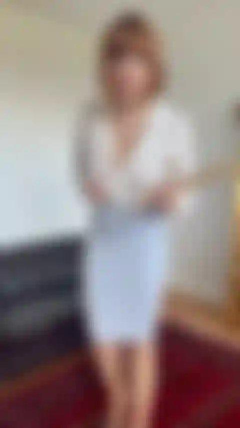 Claire del mondo giurassico che ama il cosplay / il gioco di ruolo diventato sessuale.