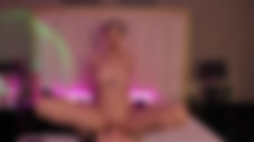 Riesci a immaginare di avermi sopra di te, muovendoti con ritmo e desiderio mentre ti fisso? In questo video ti porterò al limite...